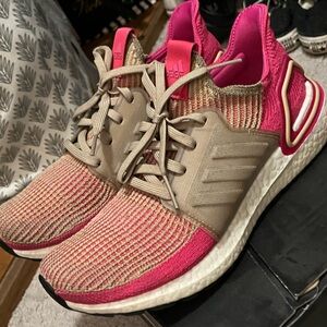 ADIDAS Women's ultraboost 19 Sneakers